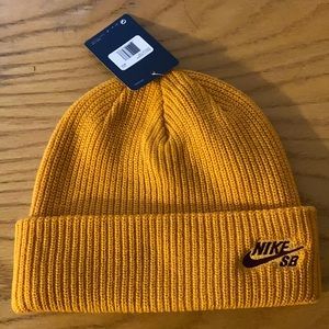 Nike sb beanie